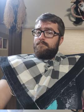 Once the collar was assembled, I modeled it myself. It has been a while since I last sewed, so the stitches are not perfect on the velcro edge.